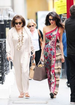 EXC - AMAL ALAMUDDIN AND HER MOTHER BARIA SPEND THE DAY TOGETHER